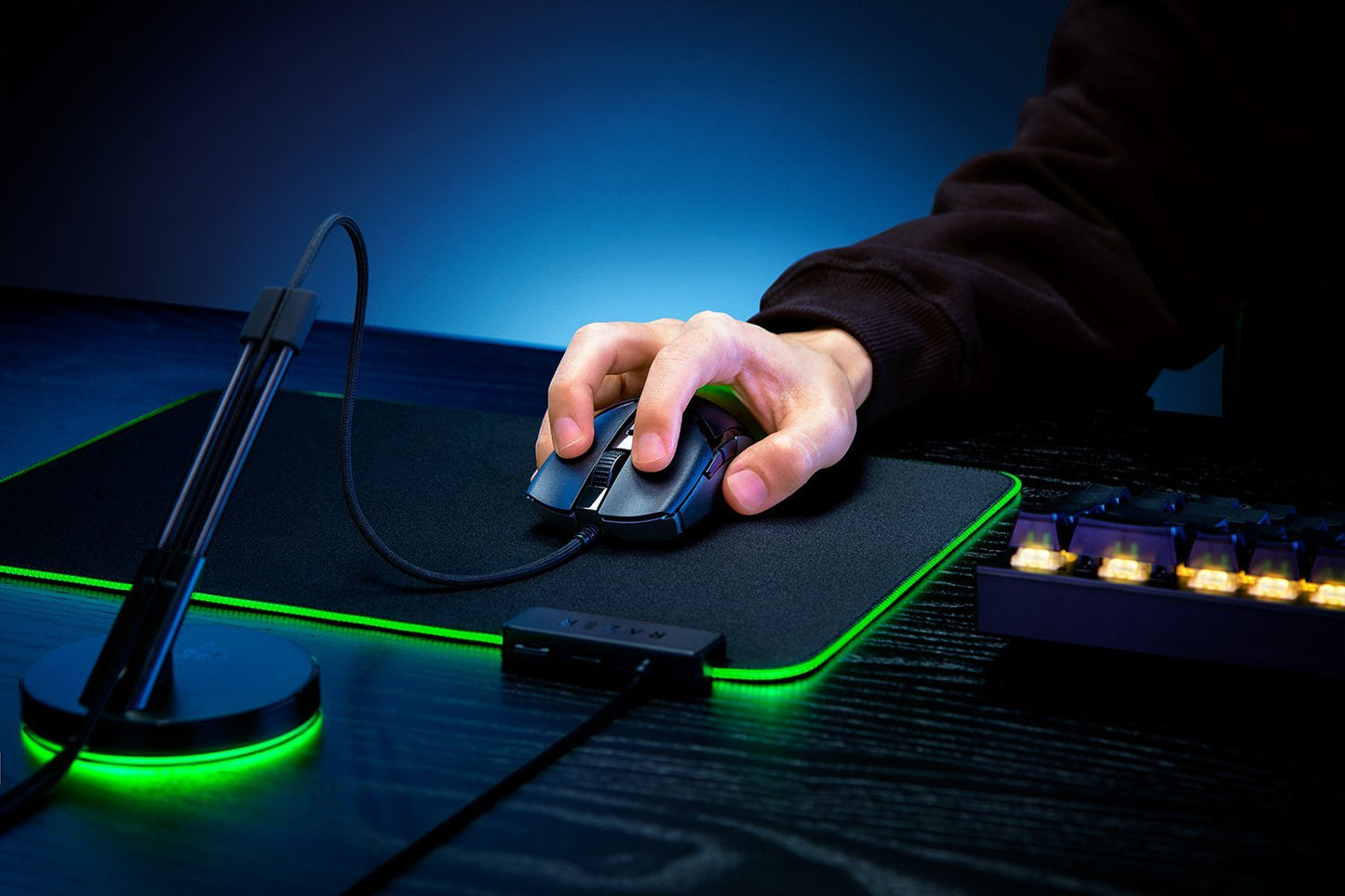 Razer Cobra Wired - RGB Nest
